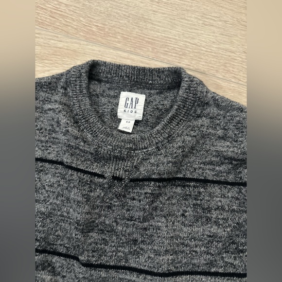 Super soft charcoal striped tight knit sweater so cozy - Picture 3 of 7